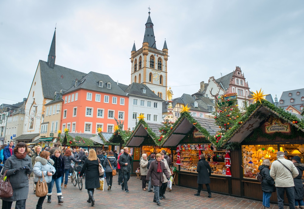 Trier,,Germany,-,December,18:,Market,Square,On,Christmas,Eve